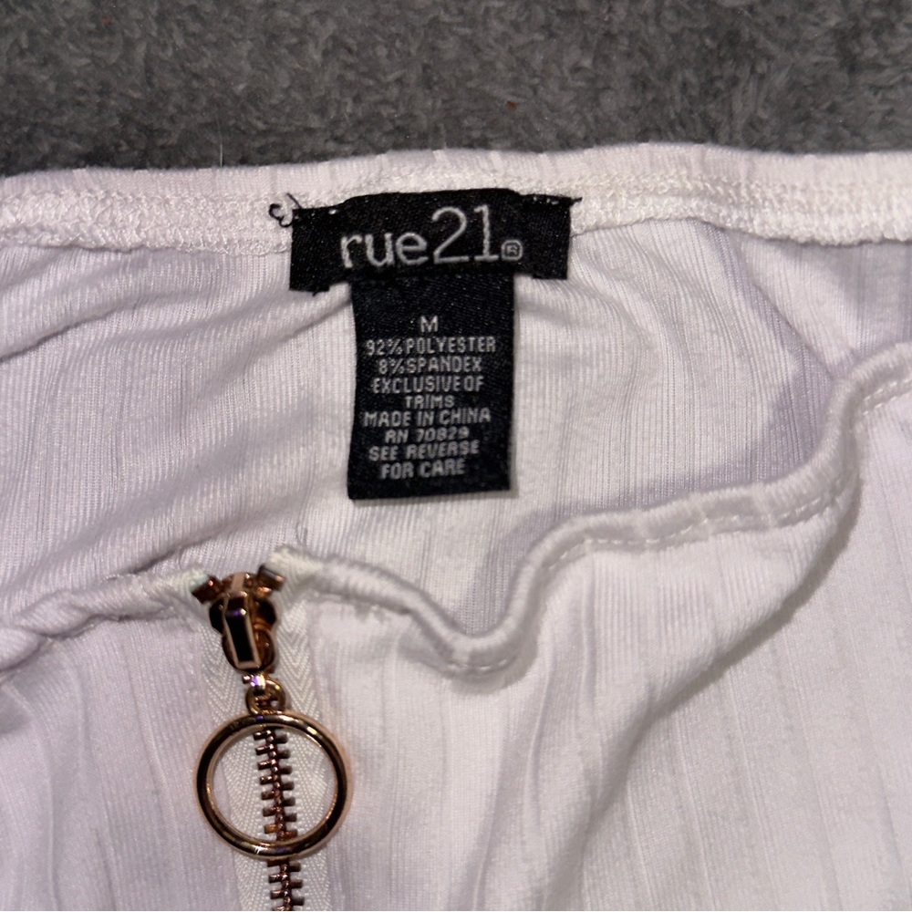 Rue21 Off-Shoulder White Blouse with Zipper - Picture 2 of 2